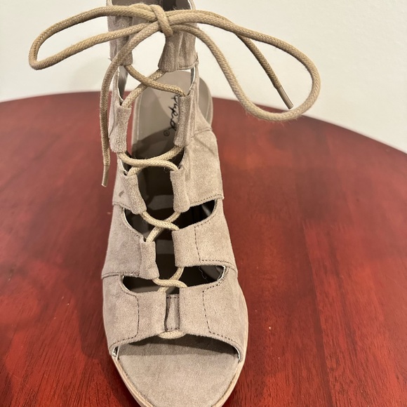 Lace Up Block Heels - Picture 8 of 16